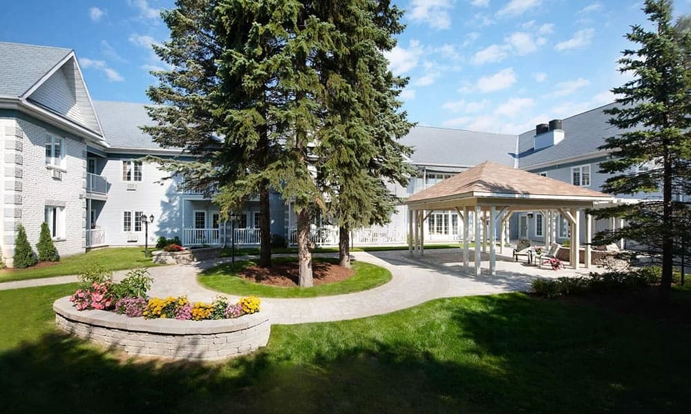SeniorHome.ca - Stittsville Villa