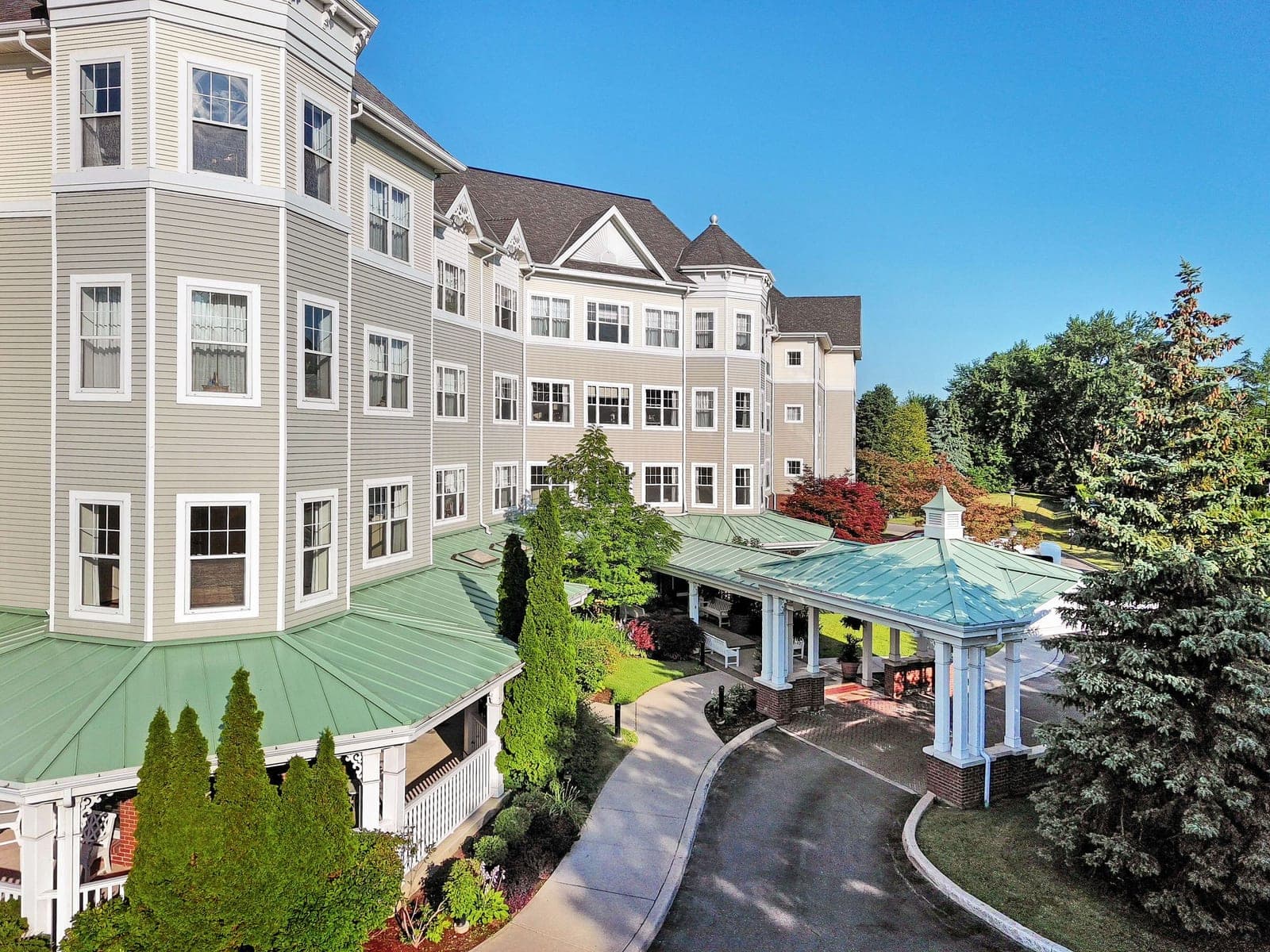 SeniorHome.ca - Sunrise Senior Living of Mississauga