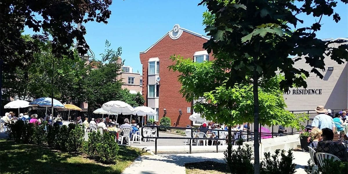 SeniorHome.ca - The Cardinal Retirement Residence
