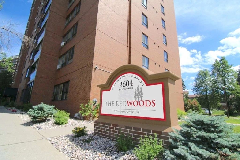SeniorHome.ca - The Redwoods Retirement Residence