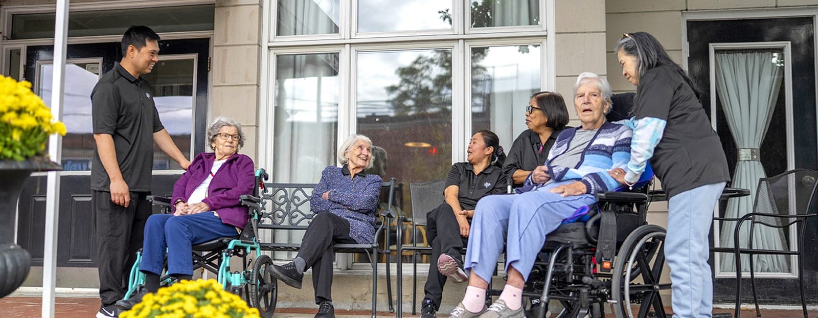 SeniorHome.ca - The Teddington