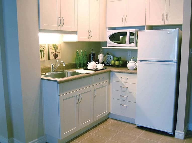 SeniorHome.ca - V!VA Whitby Shores Retirement Community