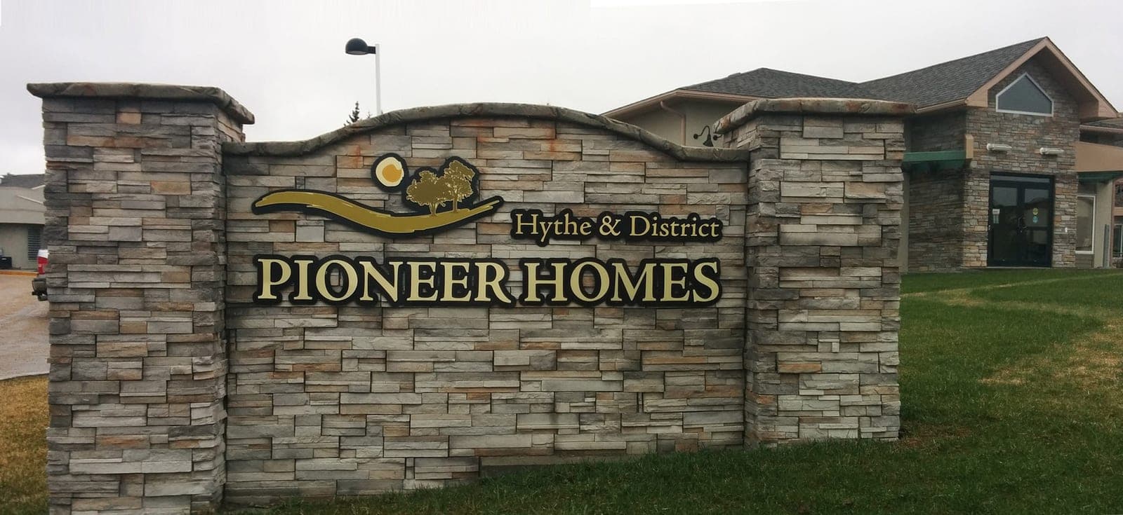 SeniorHome.ca - Hythe & District Pioneer Home