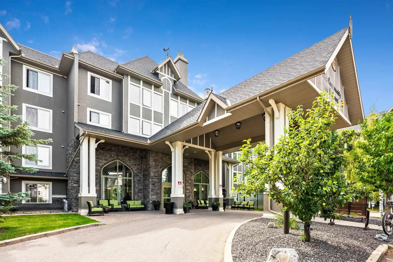SeniorHome.ca - Staywell Manor Village