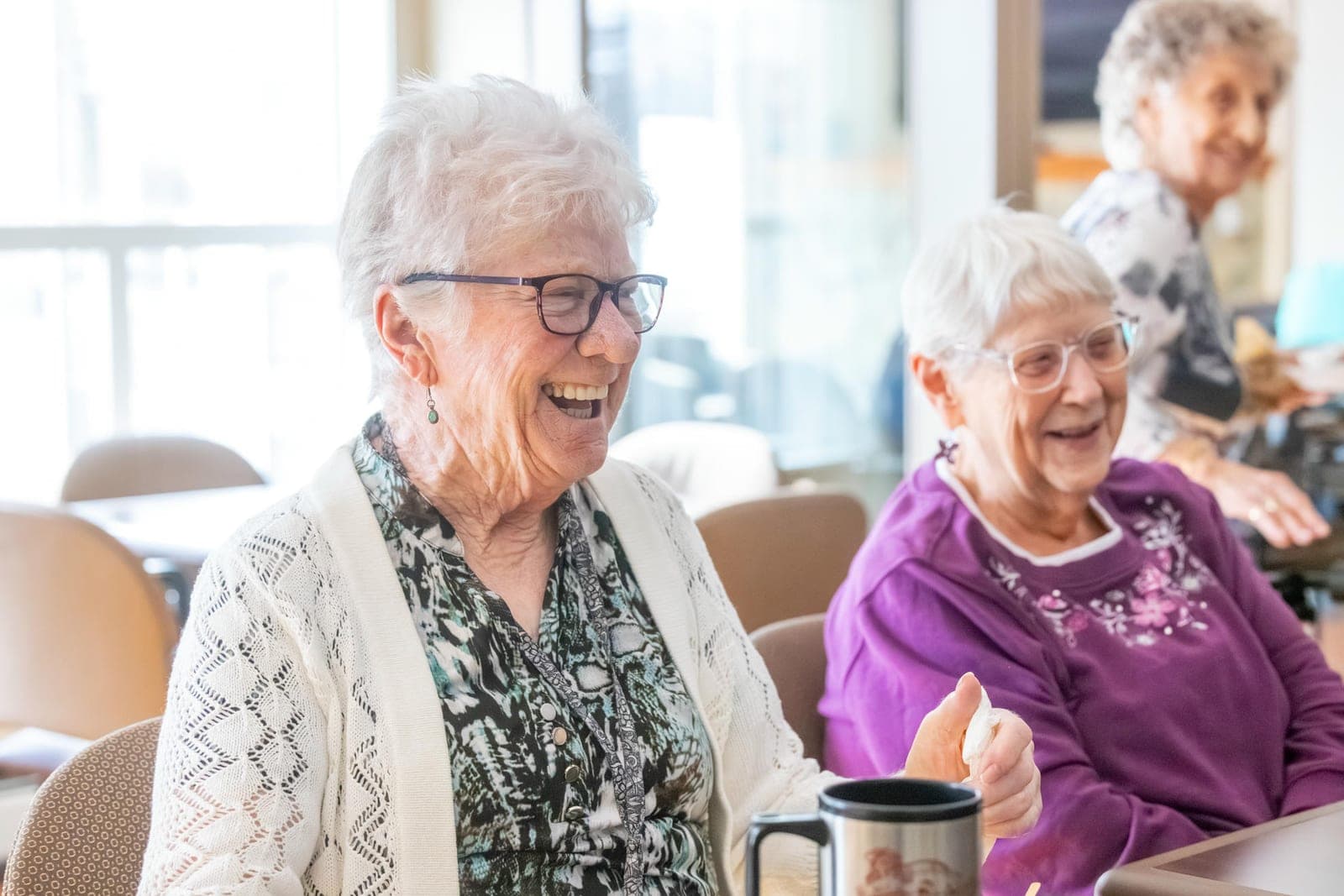 SeniorHome.ca - Bethany Sylvan Lake