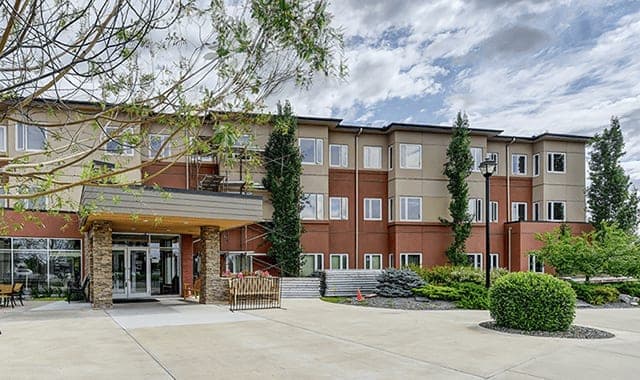 SeniorHome.ca - Collegeside Gardens