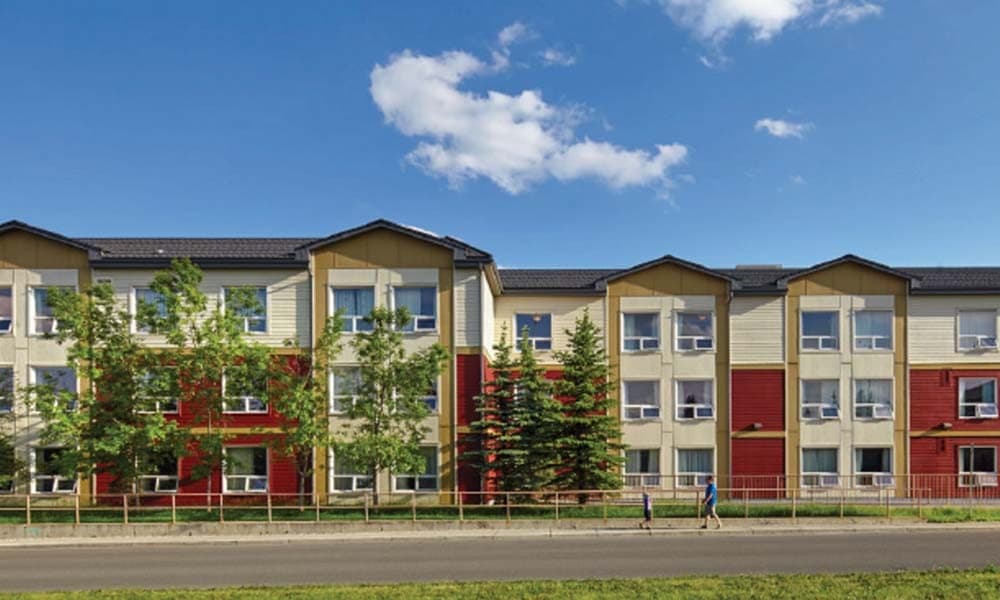 SeniorHome.ca - Chinook Care Centre