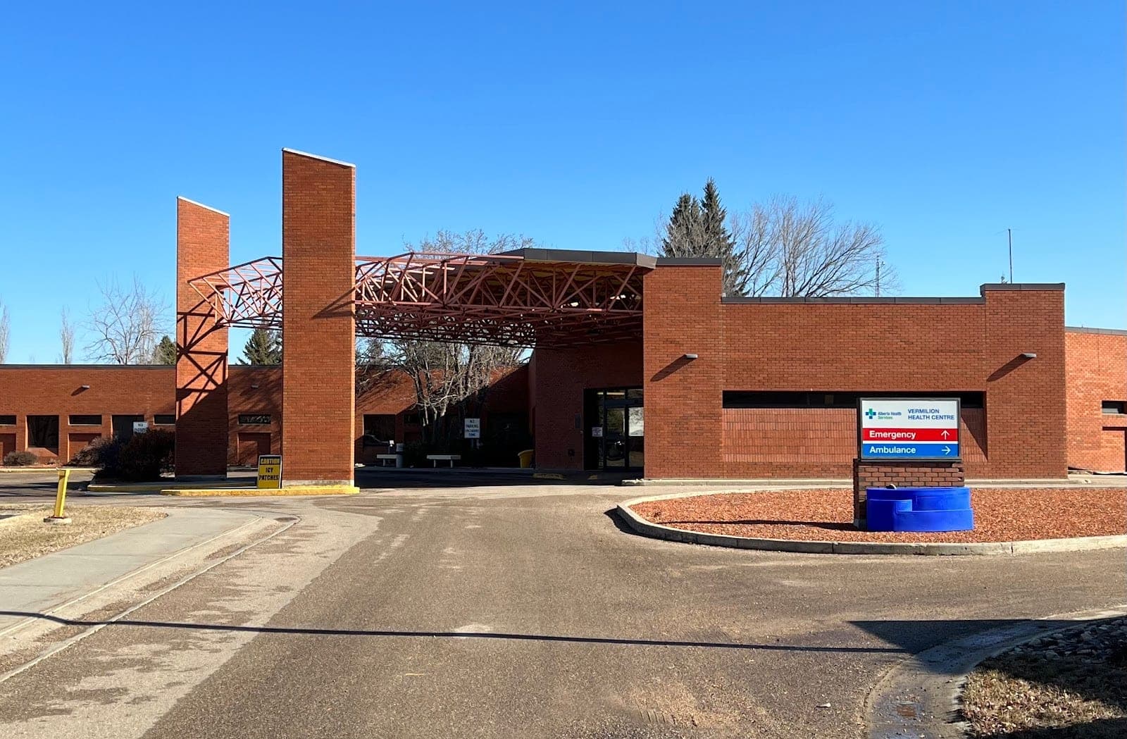 Vermilion Health Centre (photo: J Sampson, via Google)