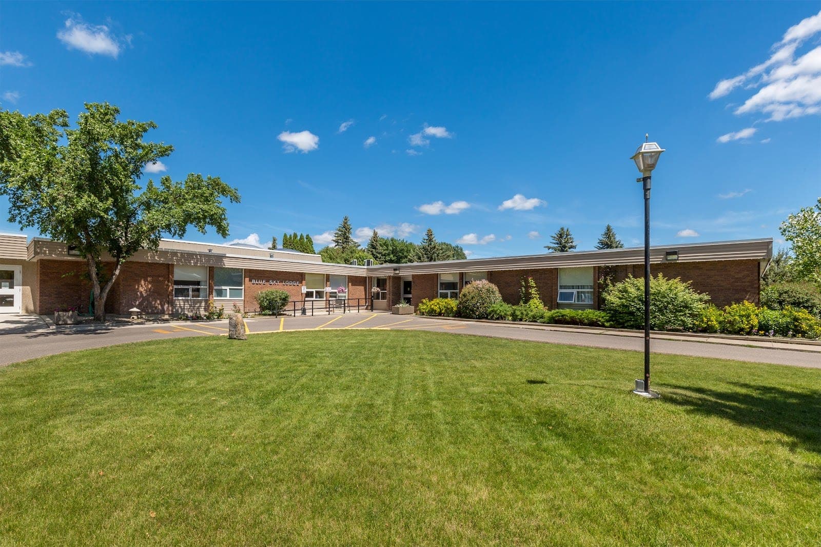 Blue Sky Lodge (photo: Green Acres Foundation - Blue Sky Lodge, via Google)