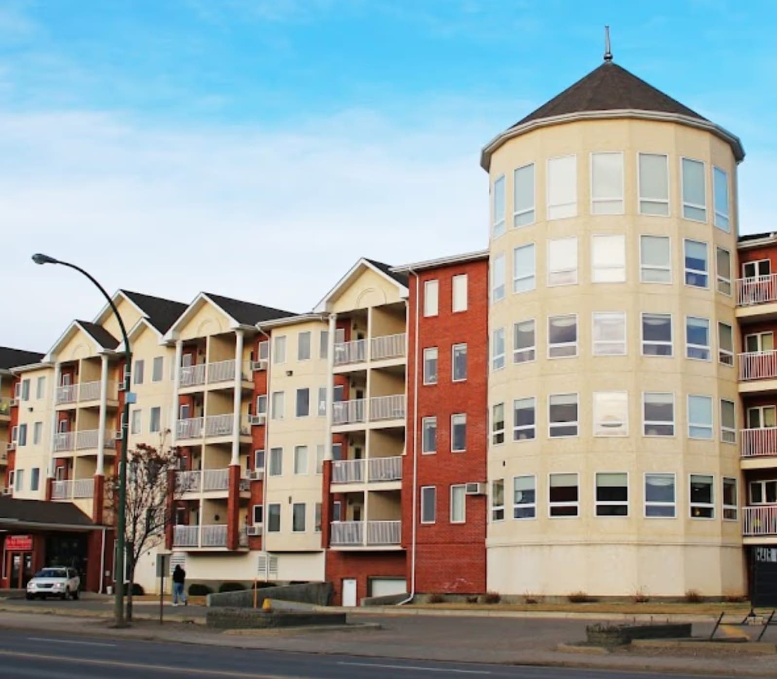 SeniorHome.ca - Chinook Village