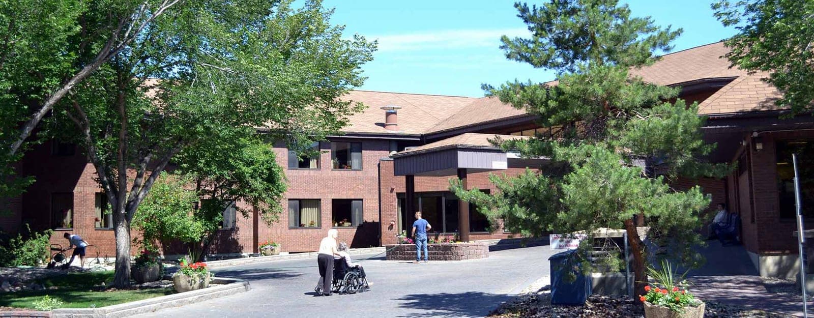 SeniorHome.ca - St. Michael'S Long Term Care Centre
