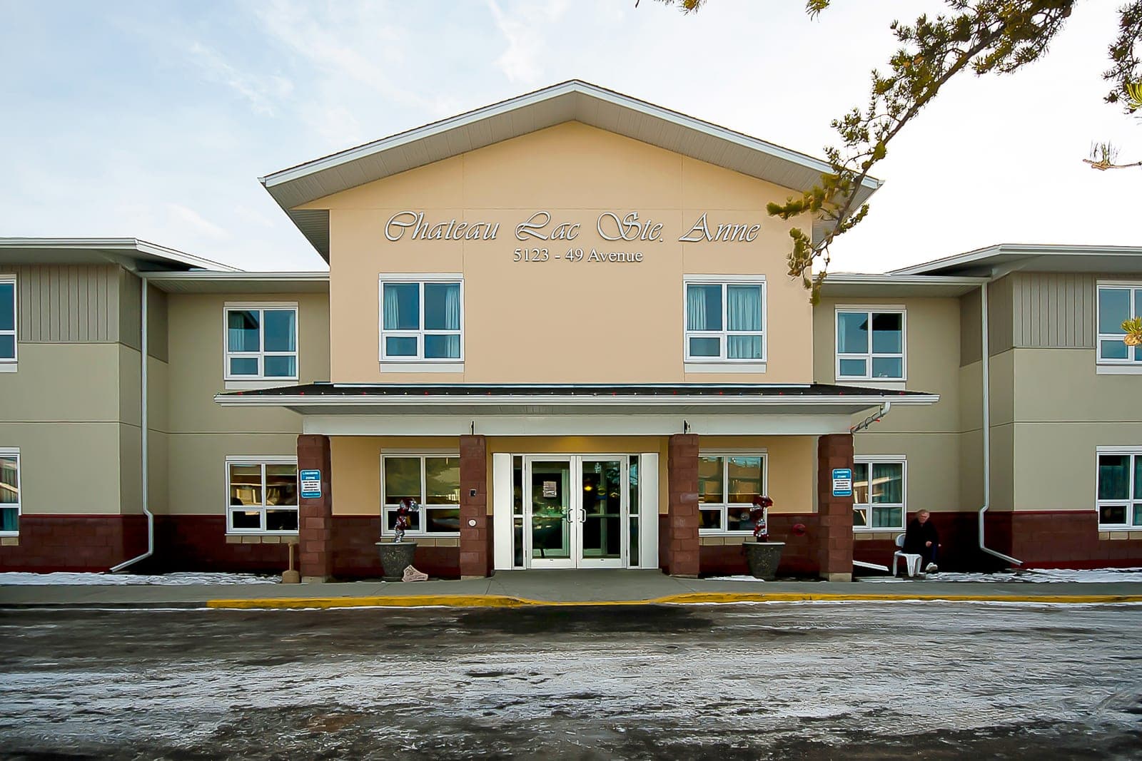 SeniorHome.ca - Chateau Lac Ste. Anne