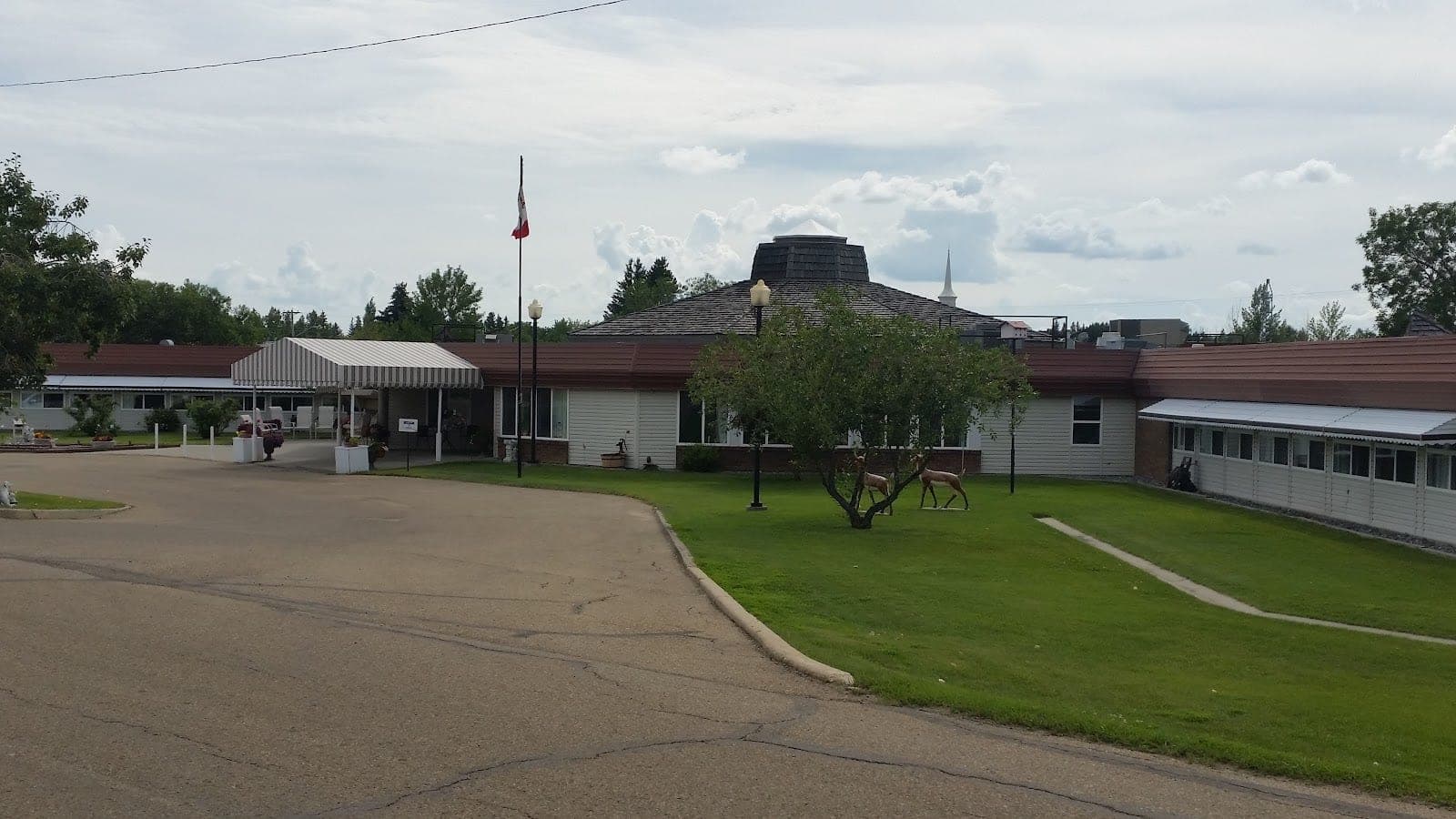 Tofield Lodge (photo: Rob, via Google)