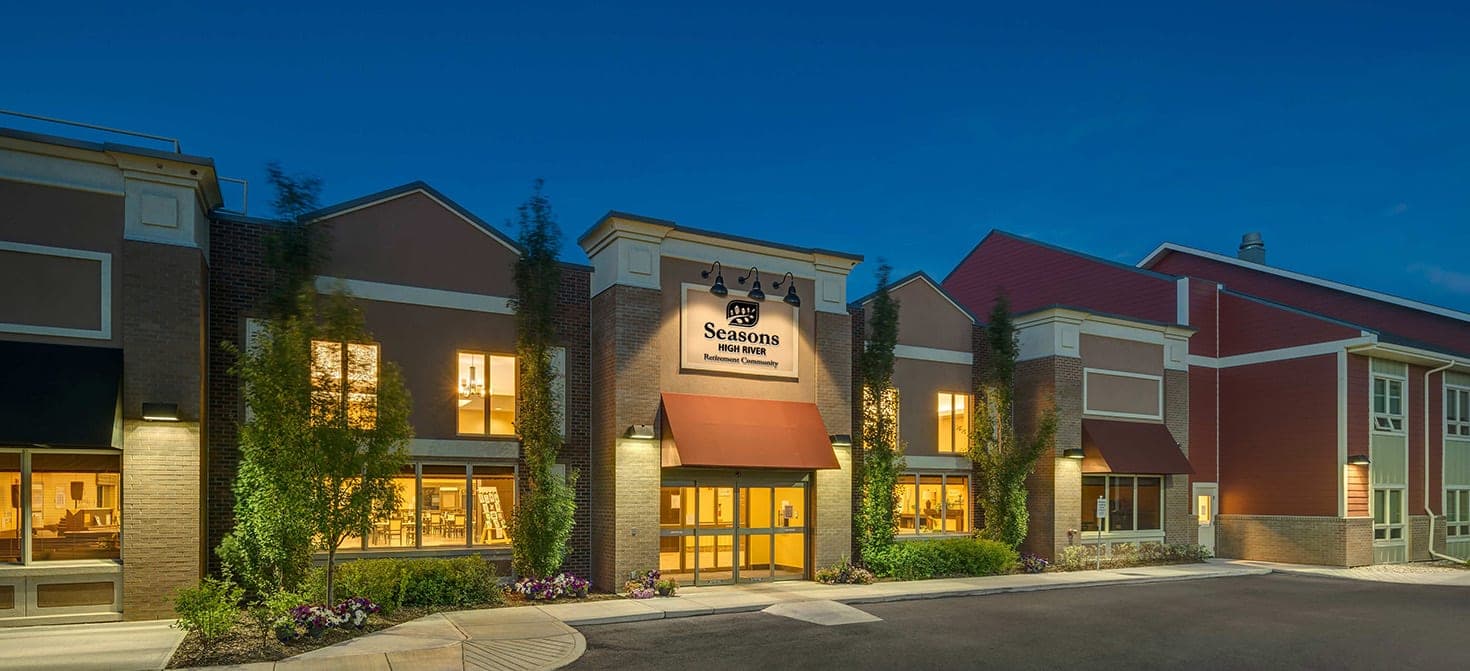 SeniorHome.ca - Seasons High River