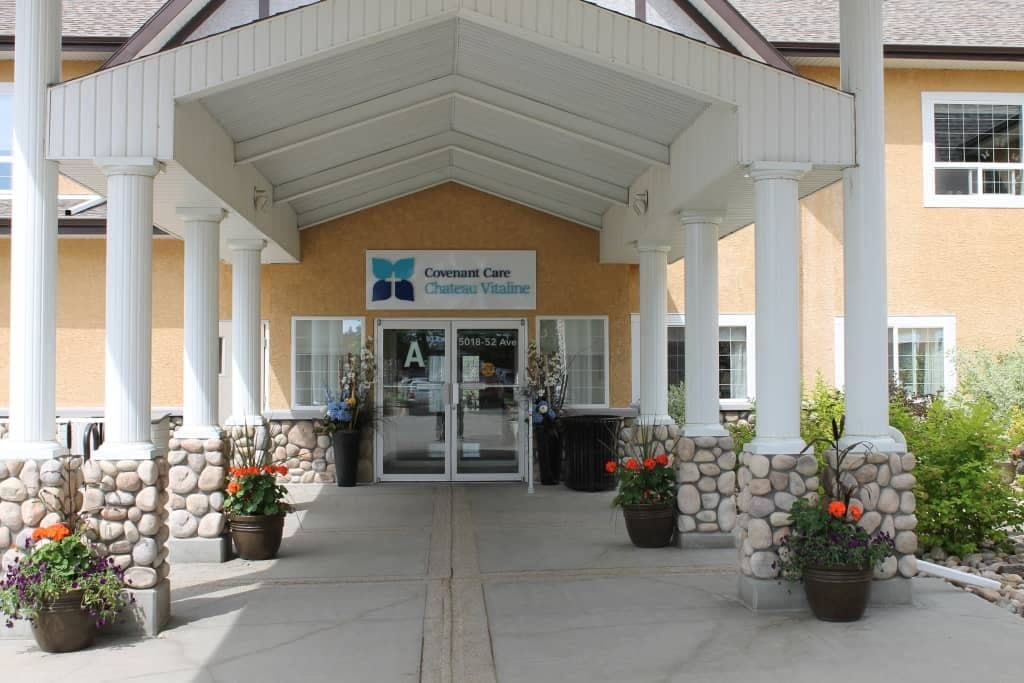 SeniorHome.ca - Saint Thomas Health Centre / Centre De Santé Saint-Thomas - Covenant Care