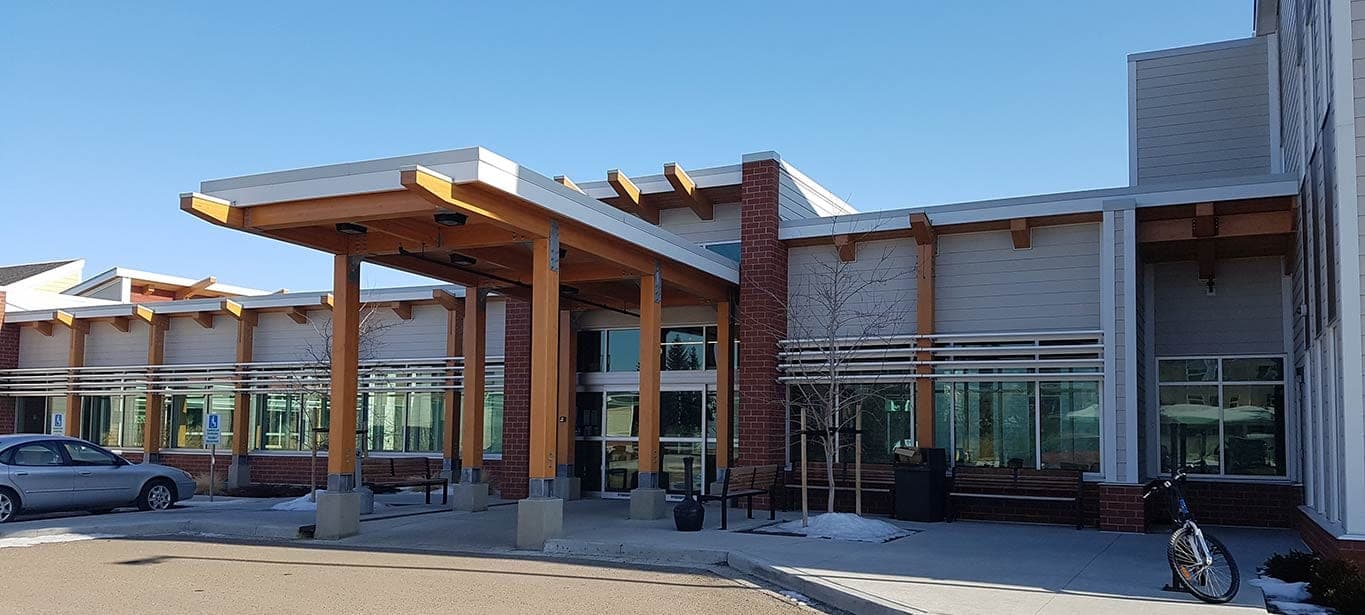 SeniorHome.ca - Meadow Ridge Seniors Village