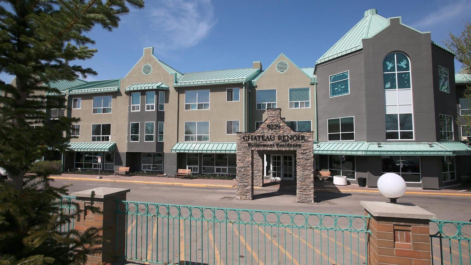 Chateau Renoir Retirement Residence (photo: Venvi Chateau Renoir, via Google)