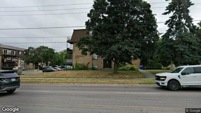 Applewood Place (Google Street View)