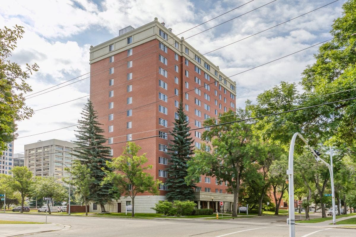 SeniorHome.ca - GEF Seniors Housing - Tegler Manor