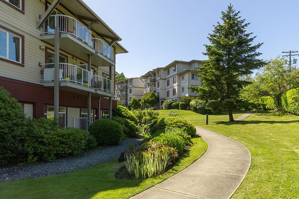 SeniorHome.ca - The Cedars