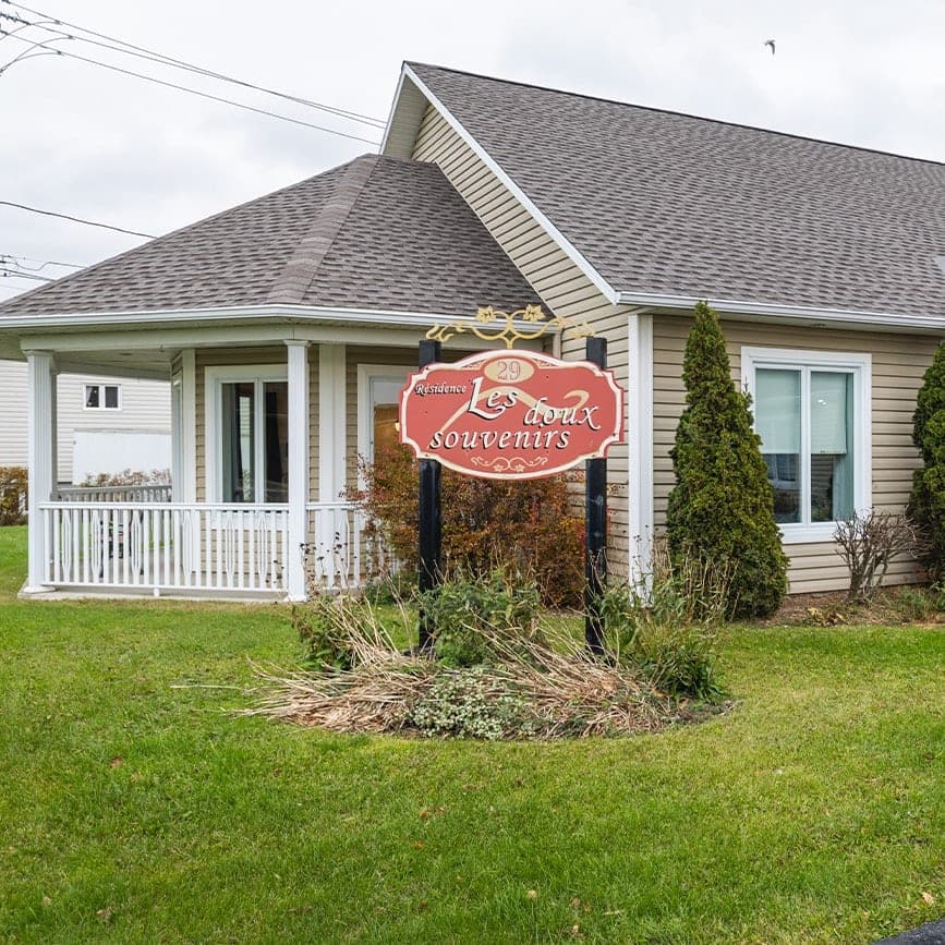 SeniorHome.ca - À la Petite Villa
