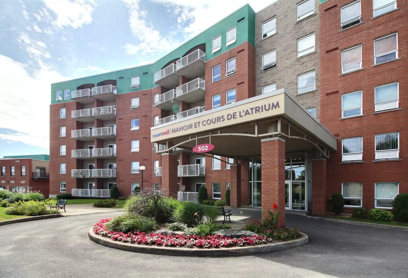 SeniorHome.ca - Chartwell, Manoir et Cours de L'Atrium, Résidence pour Retraités