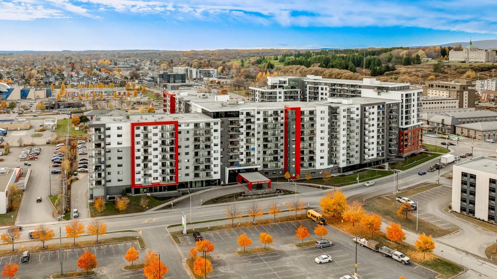 SeniorHome.ca - Chartwell le Jules Verne
