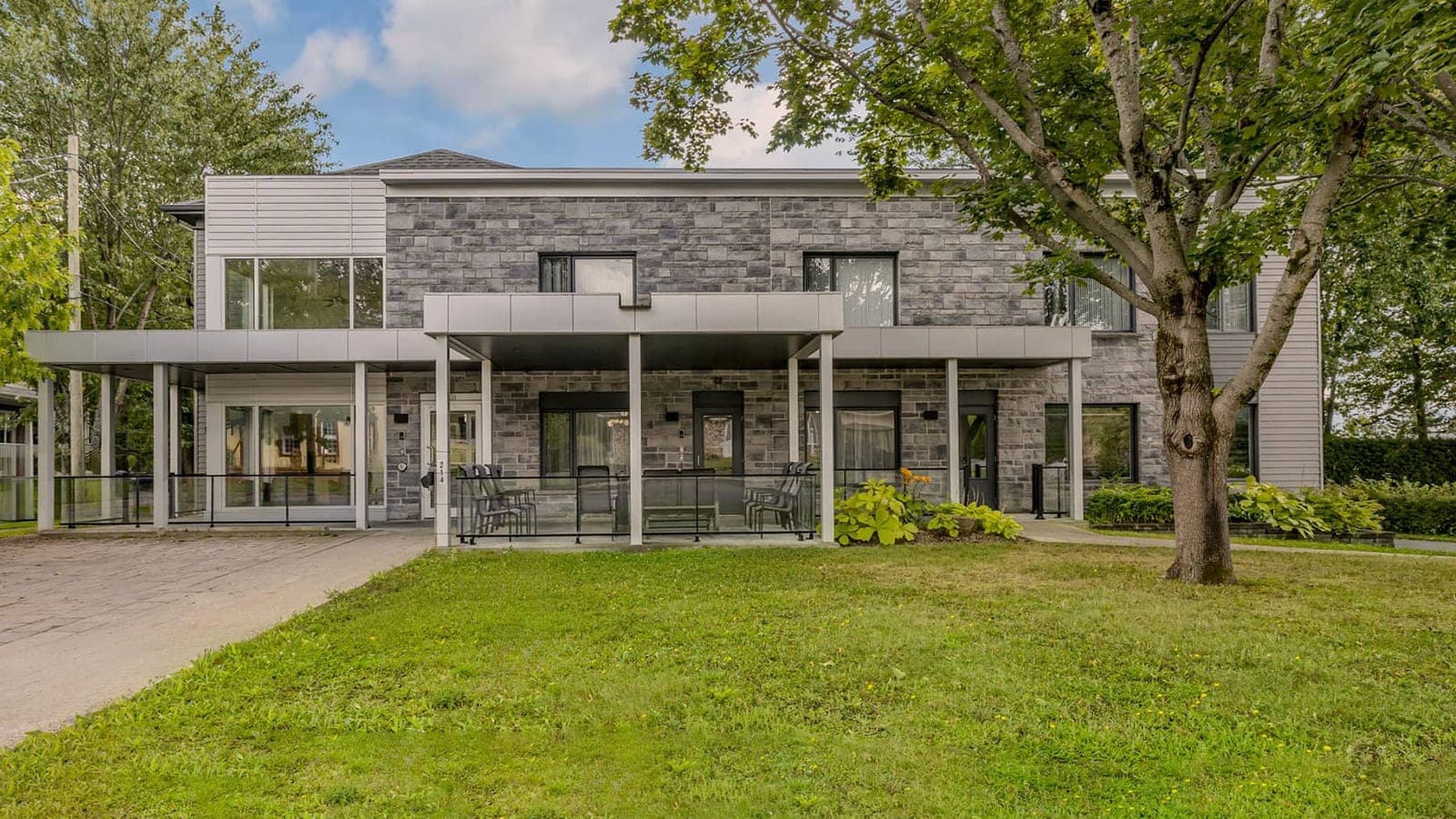 SeniorHome.ca - Les Résidences de Longpré Inc.
