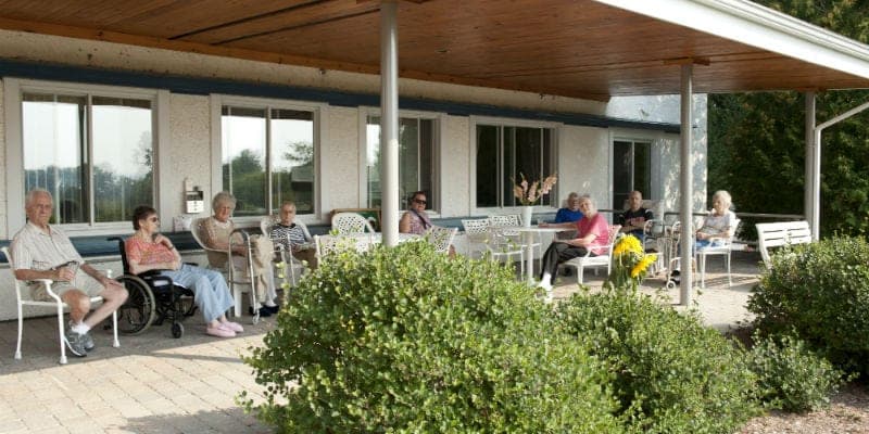 SeniorHome.ca - Manoir Oka Inc.