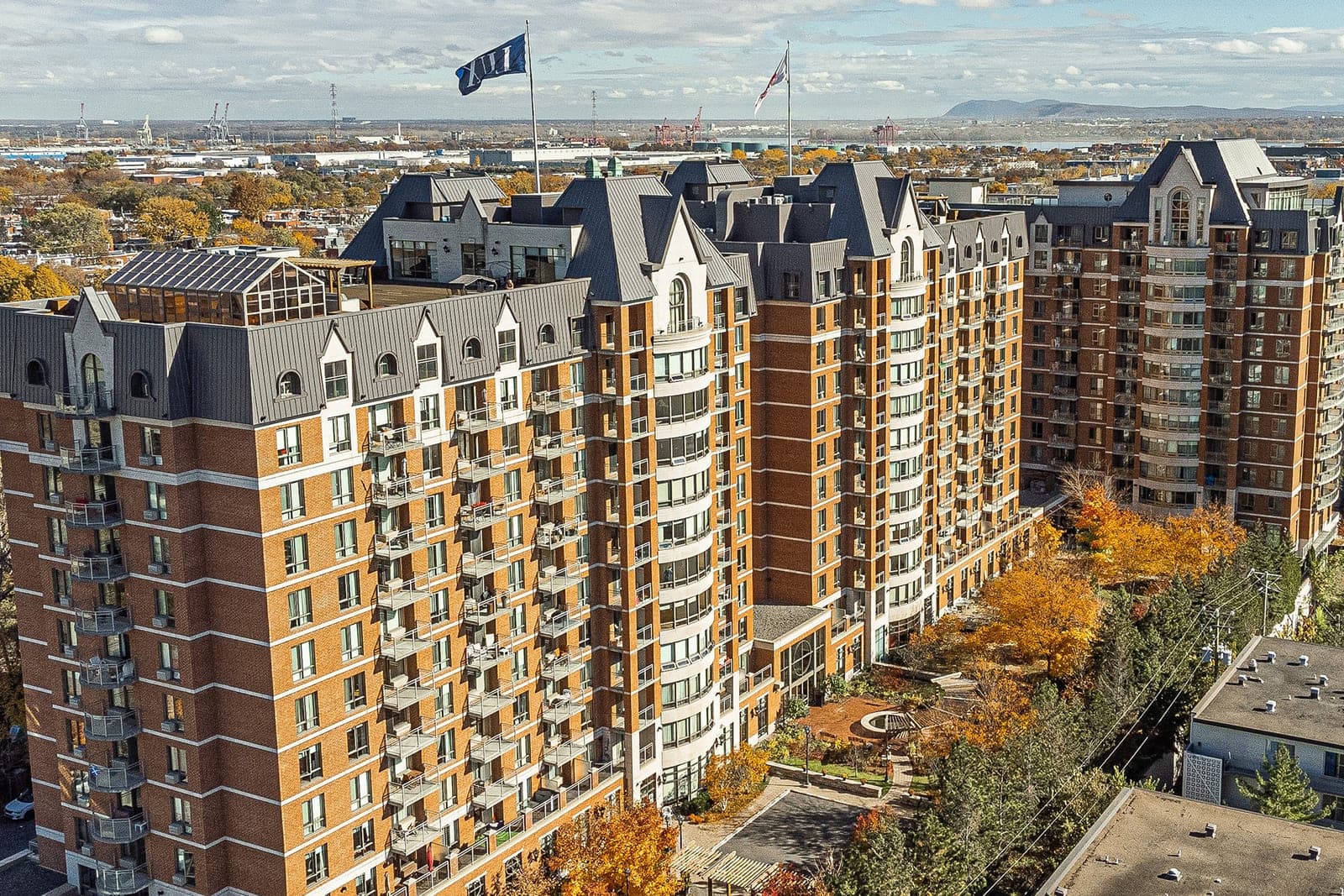 SeniorHome.ca - Lux Gouverneur