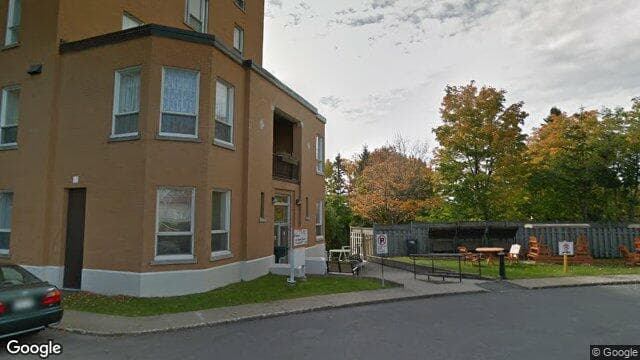 Résidence du St-Rosaire de Mont-Joli (Google Street View)