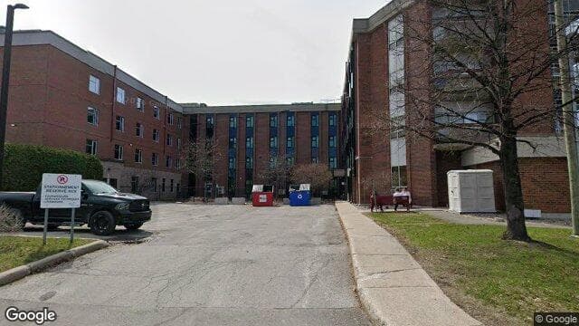 Centre d'Hébergement Ernest-Brisson (Google Street View)