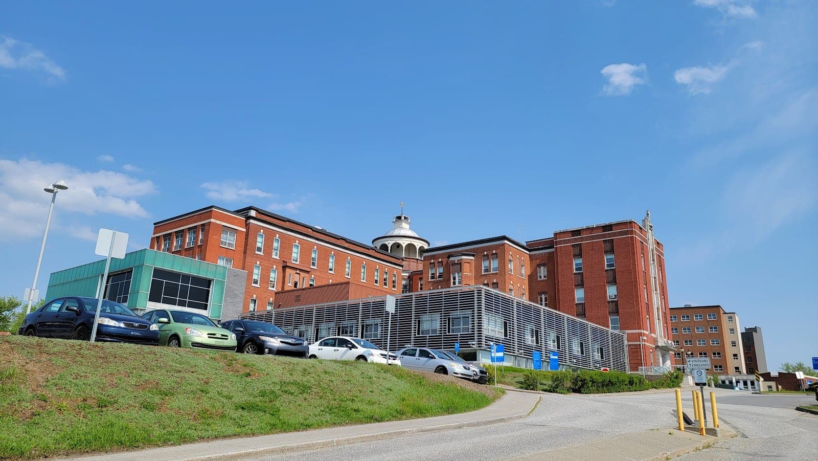 CHSLD Saint-Vincent-De-Paul (photo: Mario Hains, via Google)