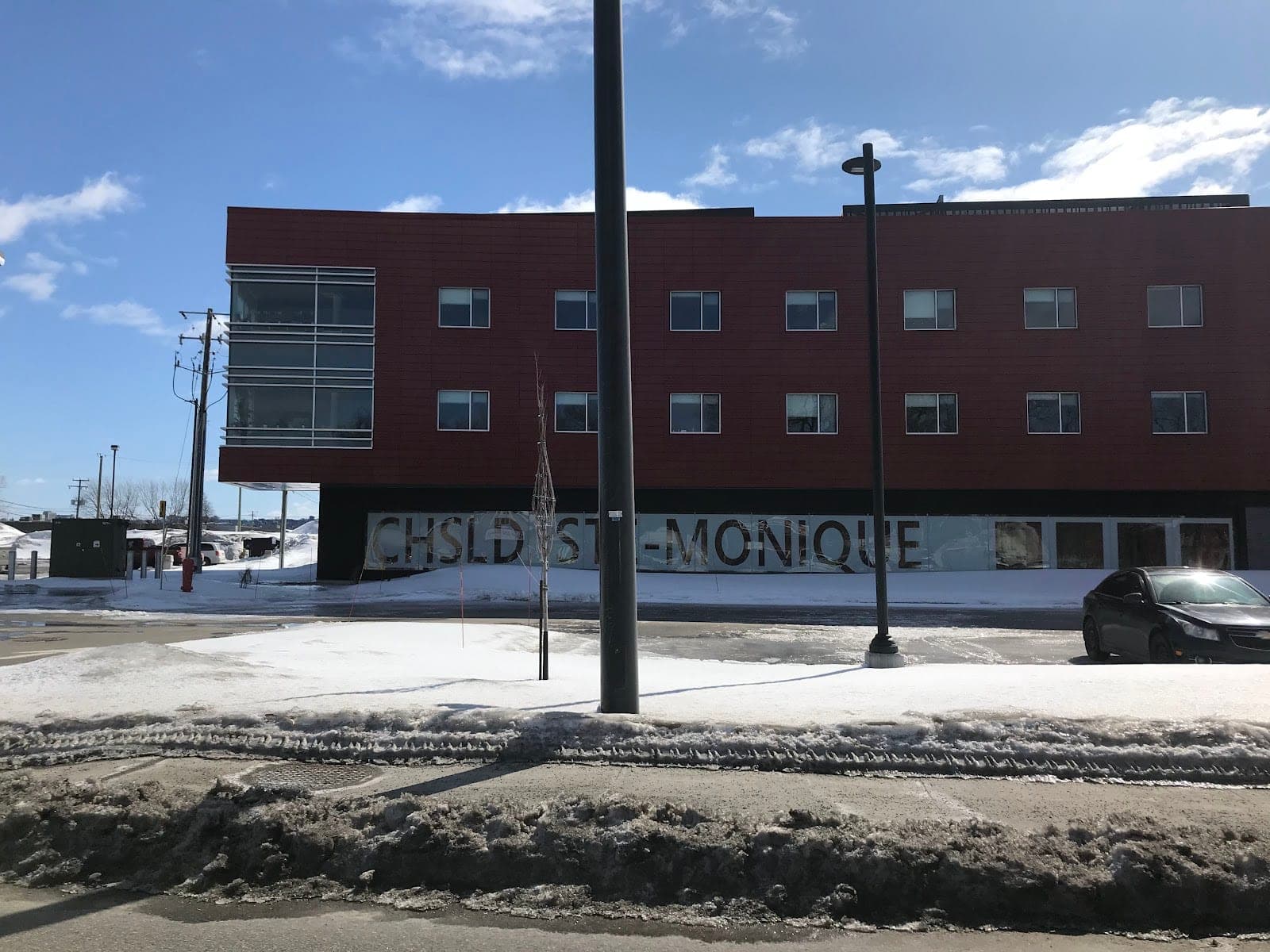 Hôpital Ste-Monique (photo: Mm, via Google)