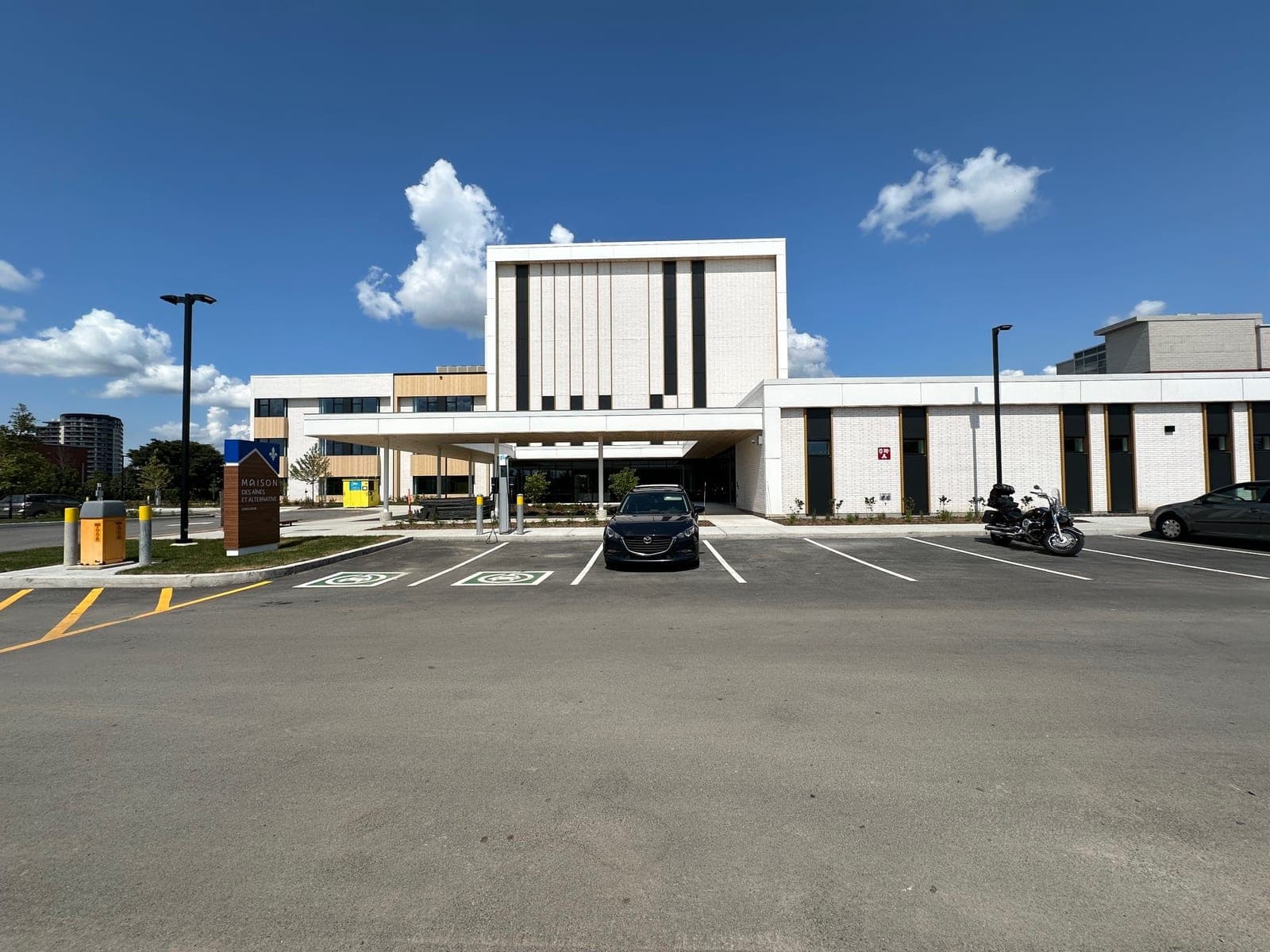 SeniorHome.ca - Maison des Aînés et Alternative de Longueuil