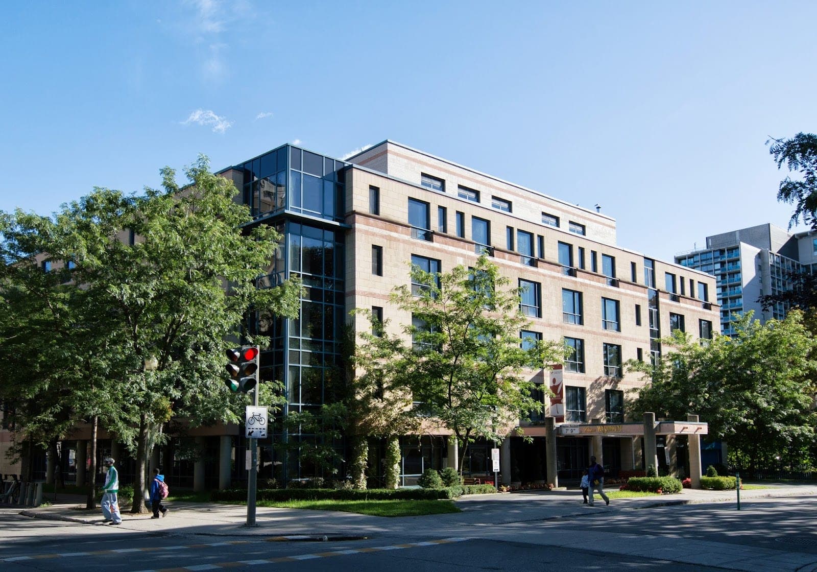 Château Westmount (photo: Jim Sandilands, via Google)