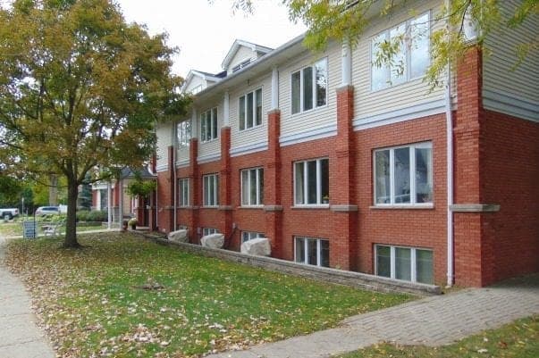 SeniorHome.ca - Queensway Long-Term Care and Retirement Community