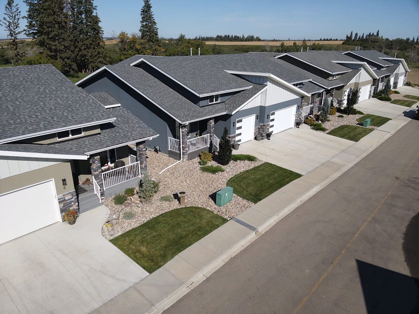 SeniorHome.ca - Charis Village | Senior Housing & Retirement Community