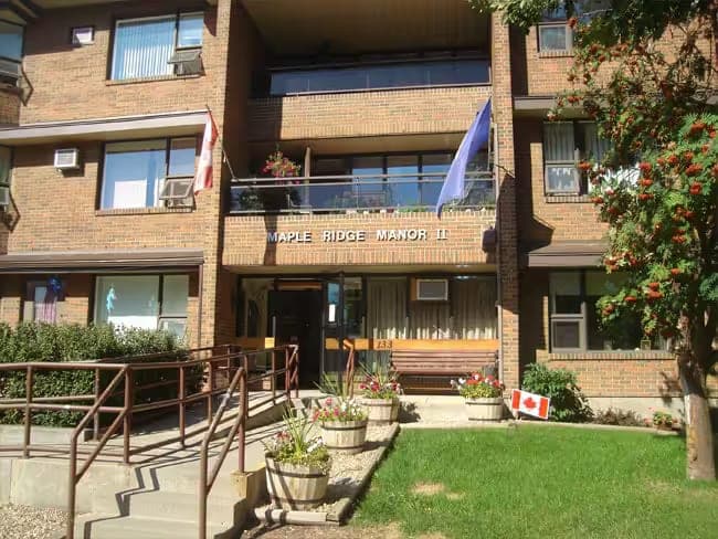 SeniorHome.ca - Maple Ridge Manor II