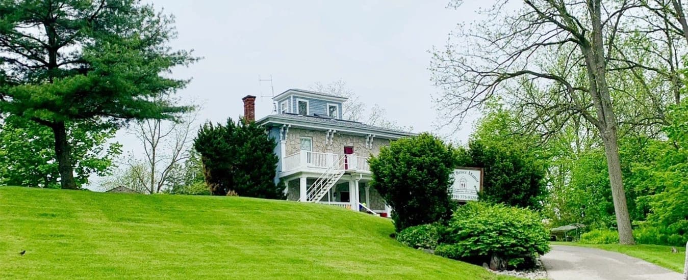 SeniorHome.ca - Port Bruce Manor