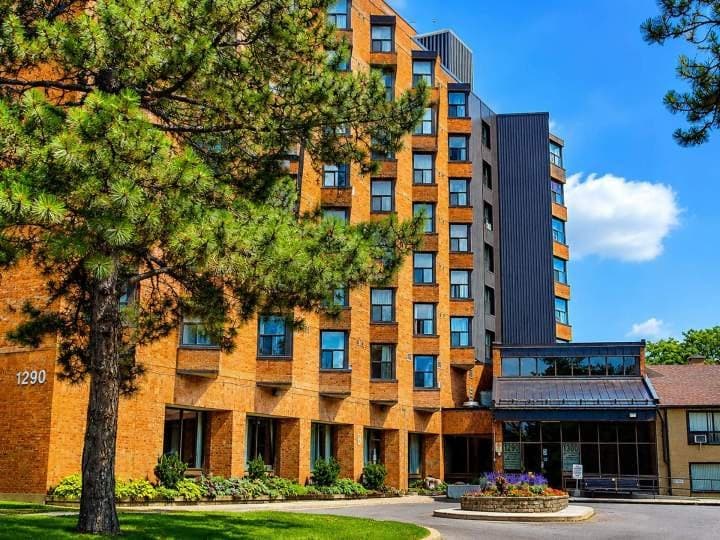 SeniorHome.ca - St. David's Village