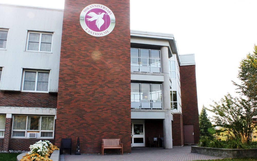 SeniorHome.ca - Eastholme Home For The Aged